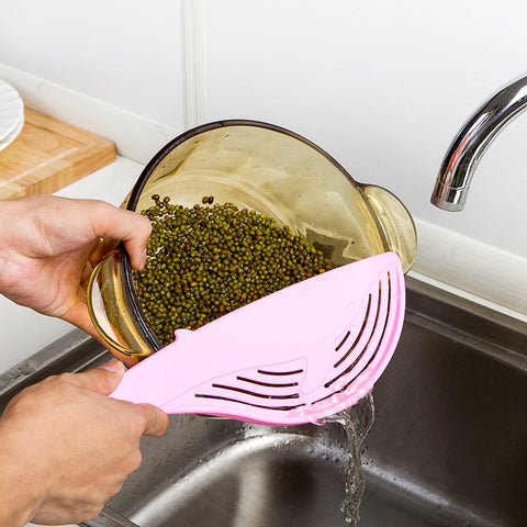 Whale Shaped Plastic Pot Strainer